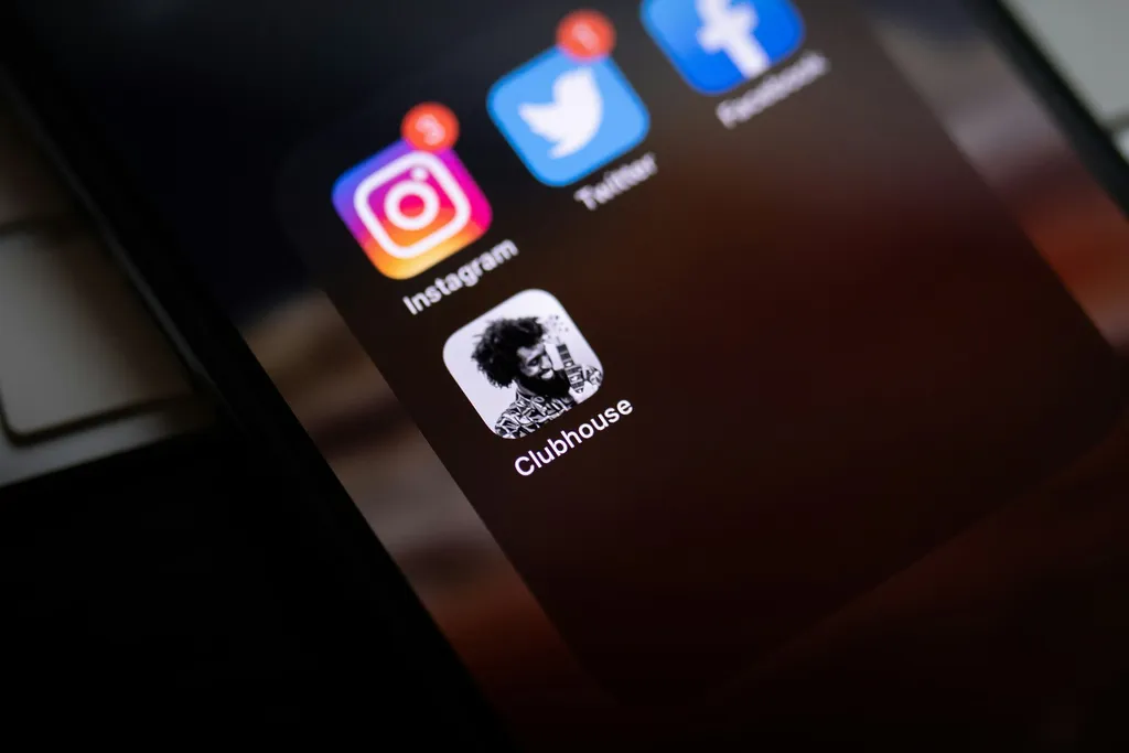 Social Media Ads — Social Media Marketing Agency in Mississauga That Stops the Scroll — and Starts Conversations